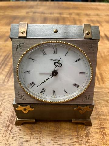 Swiza Swiss made tafelklok 8 daags met alarmfunctie vintage beschikbaar voor biedingen