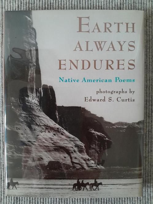 Earth Always Endures: Native American Poems, Boeken, Gedichten en Poëzie, Zo goed als nieuw, Meerdere auteurs, Ophalen of Verzenden