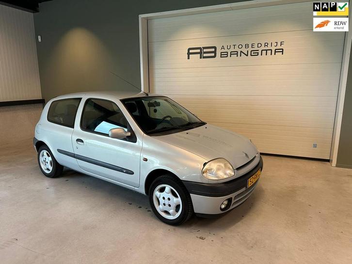 Renault Clio 1.2i RN-uitv/STUURBEKRACHTIGING/LICHTMETALEN VE, Auto's, Renault, Bedrijf, Te koop, Clio, Airbags, Centrale vergrendeling