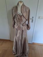 3-delige avondjurk jurk, Kleding | Dames, Gelegenheidskleding, Maat 38/40 (M), Galajurk, Beige, Ophalen of Verzenden