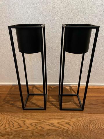 Stalen Plantenbakken - Zwart Frame - Set van 2 beschikbaar voor biedingen