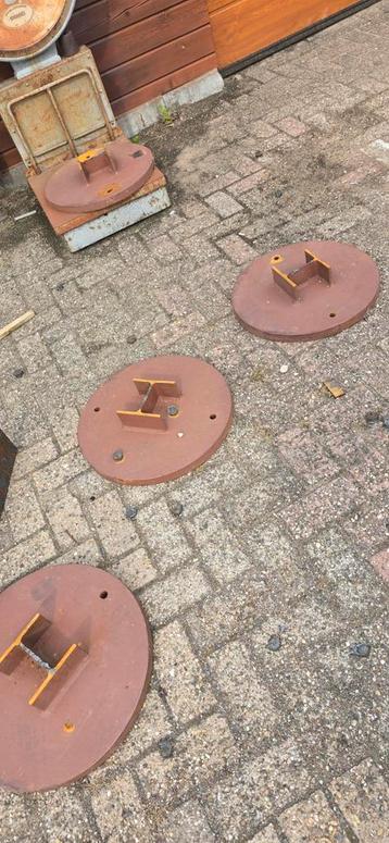IJzeren Voetplaat - 48cm, 4cm dik, 45kg beschikbaar voor biedingen