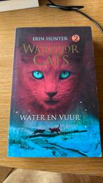 Erin Hunter - Water en vuur, Boeken, Ophalen, Zo goed als nieuw, Erin Hunter