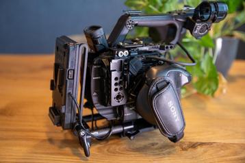 Sony FS5 4K Camera Body met Accessoires beschikbaar voor biedingen