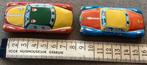 2 oude 1950’s blikken pennytoy autotjes,7,5 cm ,Japan, Antiek en Kunst, Ophalen