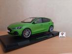 Ford Focus ST 2022 Groen Metallic van MCG 1:18, Hobby en Vrije tijd, Modelauto's | 1:18, Overige merken, MCG, Auto, Nieuw