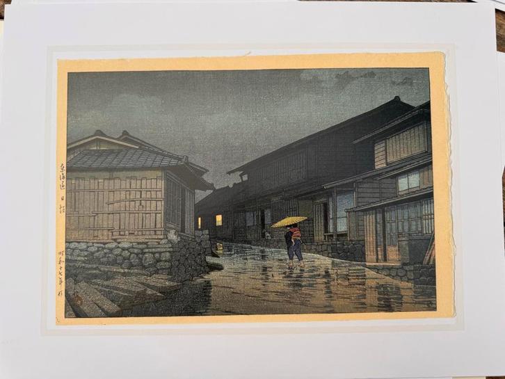 Japanse Prent - Regenachtige Straatscène, Antiek en Kunst, Kunst | Etsen en Gravures, Ophalen of Verzenden