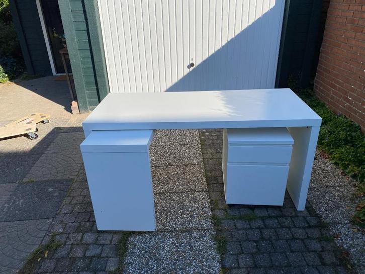 malm bureau met ladenblok Ikea, Huis en Inrichting, Bureaus, Gebruikt, Bureau, Ophalen