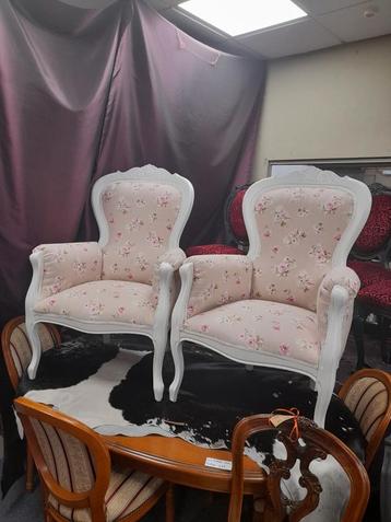 2 x brocante barok fauteuils opnieuw gestoffeerd 250.00 ps beschikbaar voor biedingen