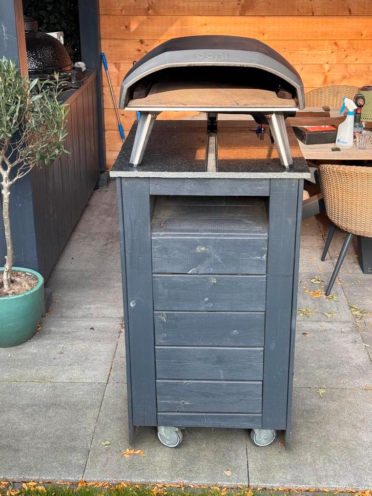 Pizza bakken op niveau | verrijdbaar buitenmeubel, Tuin en Terras, Buitenkeukens, Zo goed als nieuw, Gas, Vrijstaand, Ophalen