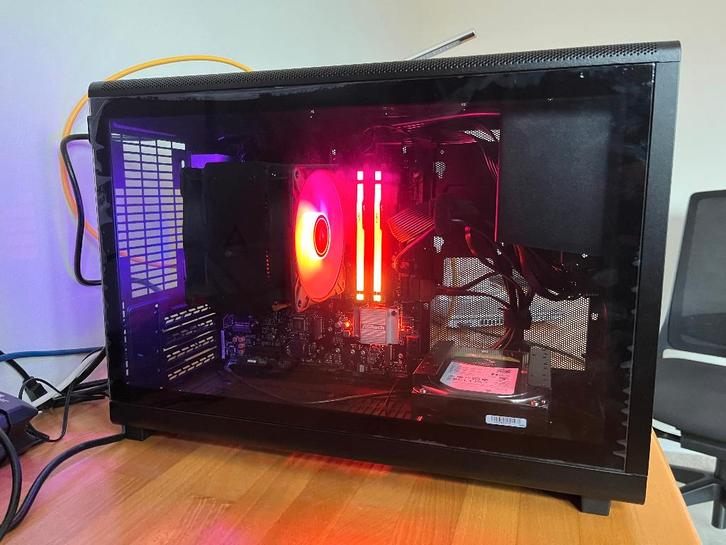 Homeserver / Desktop PC, Computers en Software, Desktop Pc's, Zo goed als nieuw, 4 Ghz of meer, SSD, 32 GB, Gaming, Ophalen of Verzenden