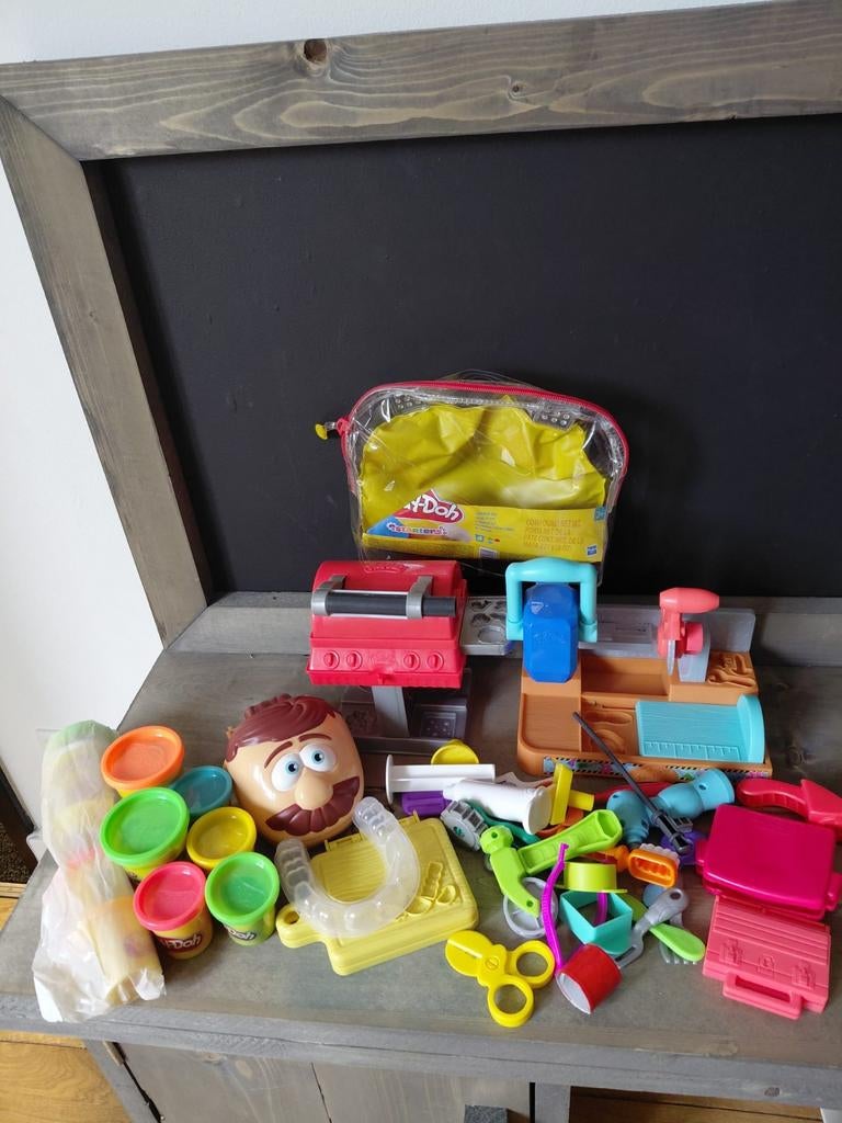 Klei met toebehoren, Ophalen of Verzenden