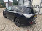 Mitsubishi Outlander 2.0 PHEV Instyle Schuifdak,Trekhaak, 1e, Auto's, Mitsubishi, 4 cilinders, Stoelverwarming, Zwart, Vierwielaandrijving