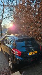 Peugeot 208 1.2 VTI 60KW/82PK 3-D 2013 Zwart, Zwart, Origineel Nederlands, Bedrijf, Handgeschakeld