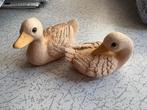 Twee stenen eendjes hoogte 8 cm, Ophalen of Verzenden, Zo goed als nieuw, Dier