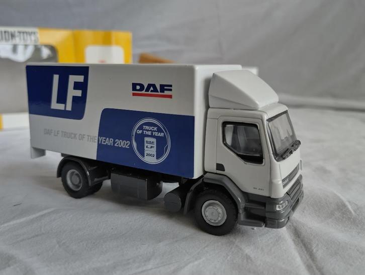 DAF LF 55.250 Bakwagen 1:50 Lion-Toys Truck of the year 2002, Hobby en Vrije tijd, Modelauto's | 1:50, Nieuw, Bus of Vrachtwagen