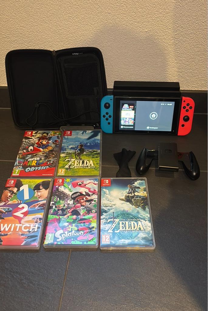Nintendo Switch + 5 Games, Spelcomputers en Games, Games | Nintendo Switch, Zo goed als nieuw, Avontuur en Actie, 1 speler, Vanaf 7 jaar