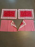 Set van 4 rode placemats/kerstplacemats/stoffen placemats, Huis en Inrichting, Keuken | Textiel, Ophalen of Verzenden, Zo goed als nieuw