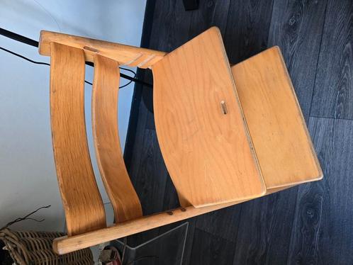 Stokke traptrip stoel eiken bruin, Kinderen en Baby's, Kinderstoelen, Gebruikt, Meegroeistoel, Aanschuifbaar, Ophalen