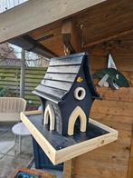 Vogel voederhuisje zwart van kleur, Geslacht onbekend