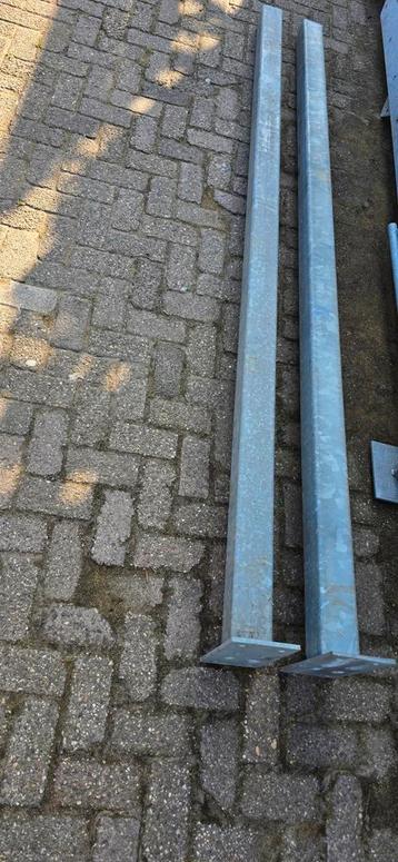 2x Kolom / staander 2860mm 100x100x5 verzinkt gegalvaniseerd beschikbaar voor biedingen