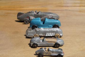 Diverse race auto's vanaf 1930 Hubey,Tootsie ,Arcade, Dinky beschikbaar voor biedingen