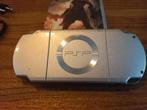 PSP playstation portable Slim Light Silver, Spelcomputers en Games, Spelcomputers | Sony PSP, Met games, Overige kleuren, PSP Slim