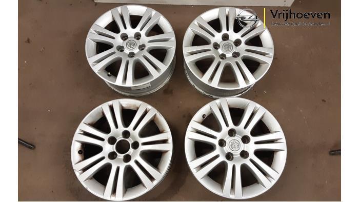 Velgen set van een Opel Astra (Astra H 04-), Auto-onderdelen, Banden en Velgen, Personenwagen, Gebruikt, 3 maanden garantie, Ophalen of Verzenden