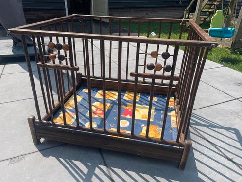 Vintage retro bruine inklapbare box, Kinderen en Baby's, Boxen, Gebruikt, Rechthoekig, Boxkleed, Ophalen