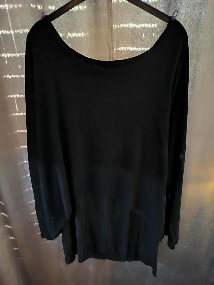 Mooi dubbel laag shirt maat 58, Kleding | Dames, Grote Maten, Zo goed als nieuw, Shirt of Top, Zwart, Ophalen of Verzenden