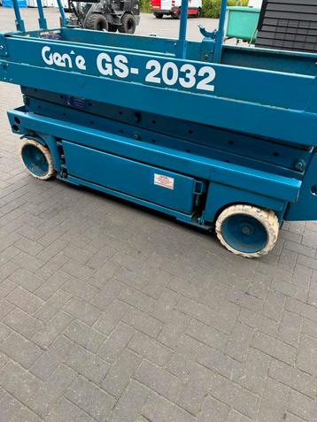 Genie GS 2032 schaarhoogwerker beschikbaar voor biedingen