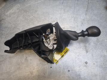 Versnellingspook van een Renault Trafic beschikbaar voor biedingen