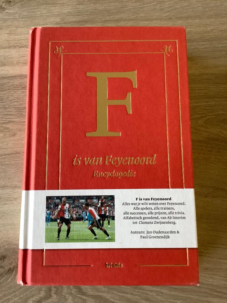 F is van Feyenoord Encyclopedie, Ophalen of Verzenden, Zo goed als nieuw, Feyenoord, Boek of Tijdschrift