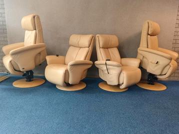 Set Sta op relax fauteuils Meubelzorg Sublime ZGAN evt accu  beschikbaar voor biedingen