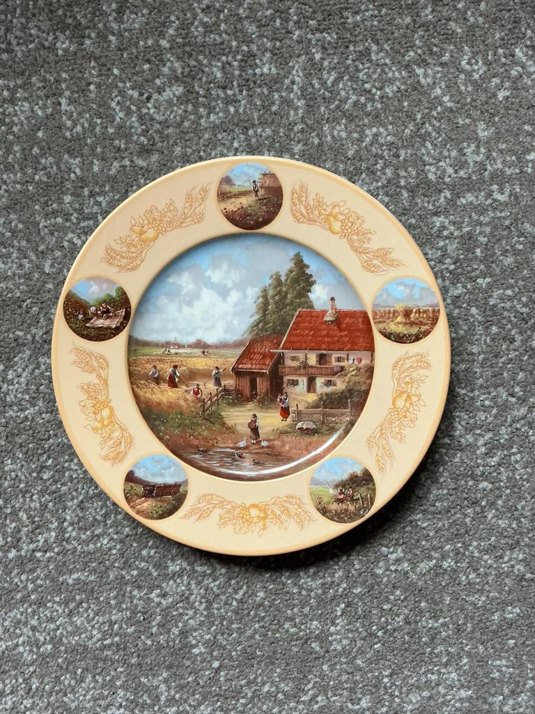 Hummel Goebel Jahresteller met echtheidscertificaat 1989, Ophalen of Verzenden