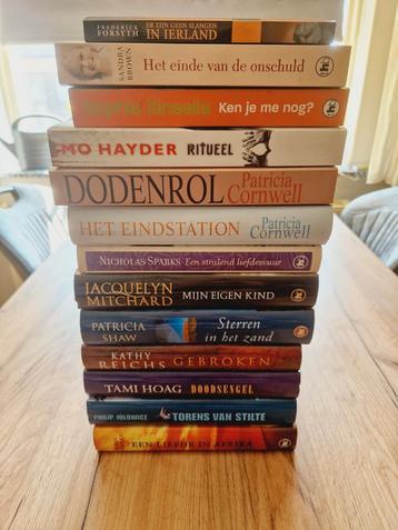 11 verschillende boeken te koop mogen ook per stuk. beschikbaar voor biedingen