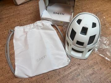 Nieuw in doos :Smith forefront 2 mips (medium) beschikbaar voor biedingen