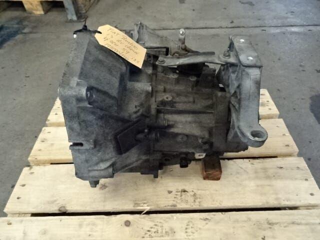 Versnellingsbak Fiat Punkto A13DTE 1.3 diesel bj 2011 5 gang, Auto-onderdelen, Transmissie en Toebehoren, Fiat, Gebruikt, Ophalen of Verzenden