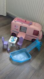Barbie camping car met accessories en zwembad. Goede conditi, Ophalen, Zo goed als nieuw, Toebehoren