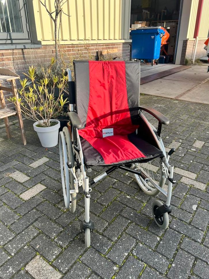 Lichtgewicht rolstoel “2GOability Glide Pro” – inklapbaar, Diversen, Rolstoelen, Zo goed als nieuw, Duwrolstoel, Inklapbaar, Ophalen of Verzenden