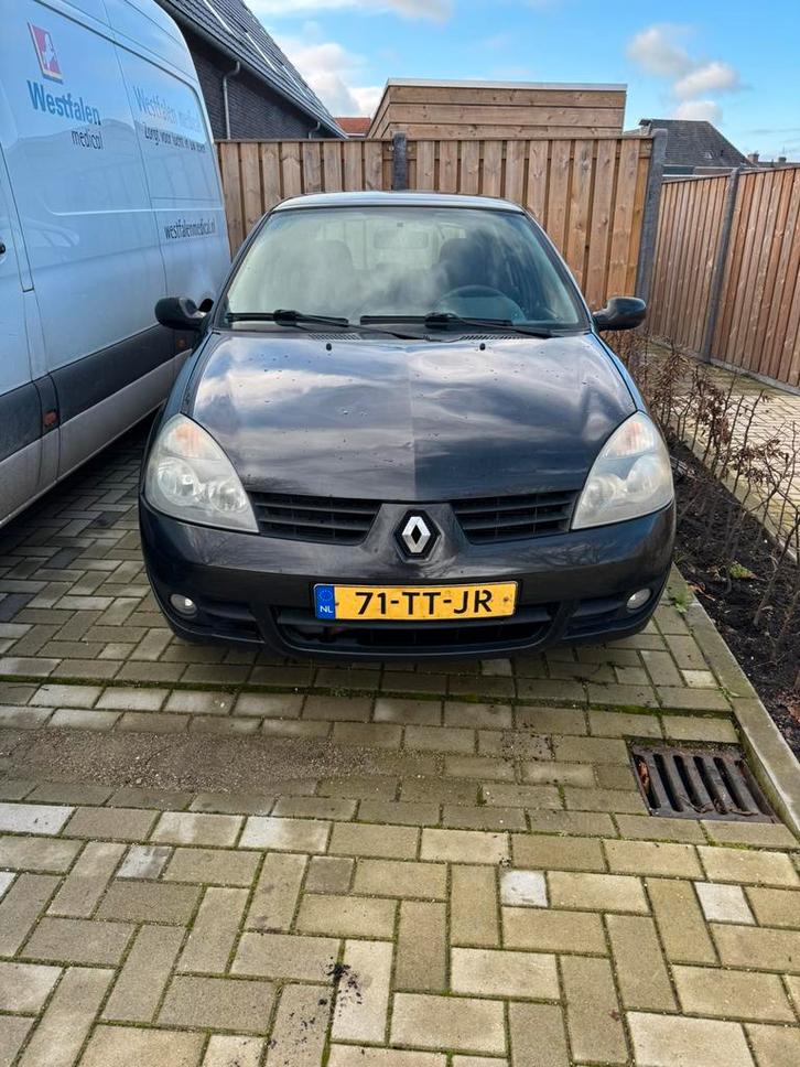 Te koop: Renault Clio 1.2 16V E4 2007 Zwart, Auto's, Renault, Particulier, Clio, Benzine, C, Hatchback, Handgeschakeld, Origineel Nederlands