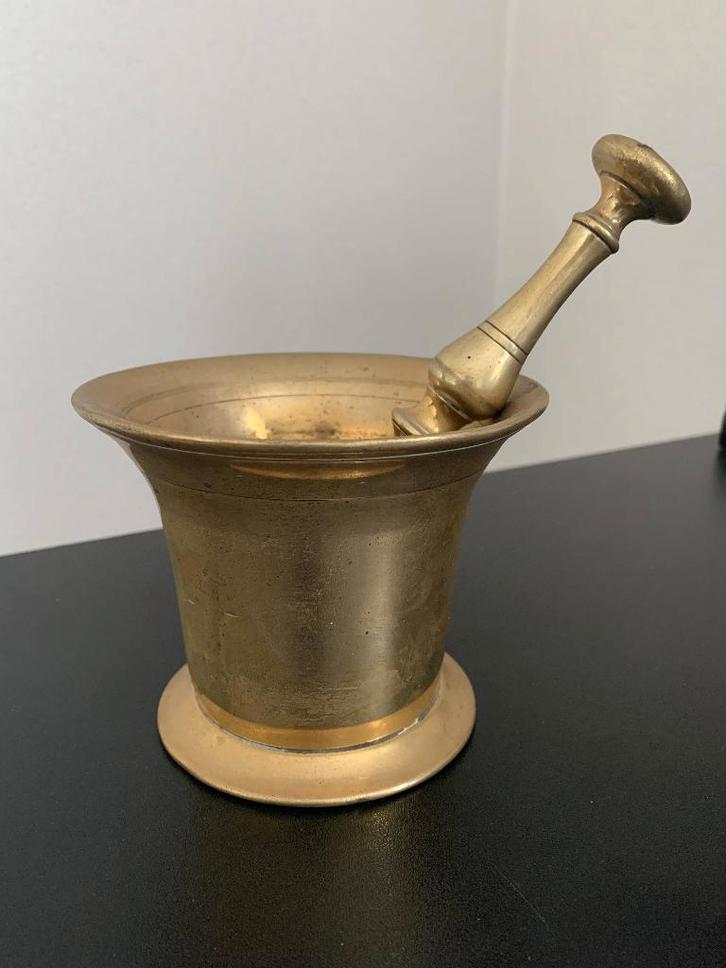 Prachtig antieke bronzen vijzel met stamper., Antiek en Kunst, Antiek | Koper en Brons, Brons, Ophalen of Verzenden