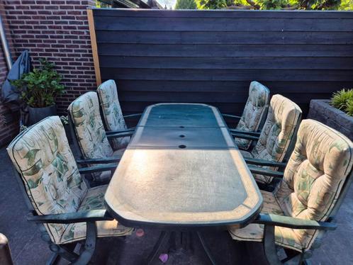 groene tafel met 6 stoelen, Tuin en Terras, Tuinsets en Loungesets, Gebruikt, Tuinset, Kunststof, 6 zitplaatsen, Eettafel, Stoel