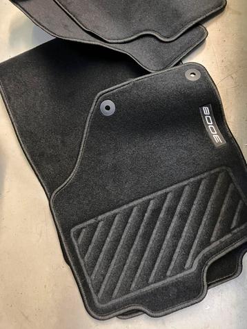 Peugeot 3008 2023 ev naaldvilt originele mattenset beschikbaar voor biedingen