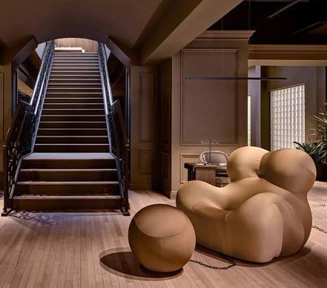 B&B Italia Up Compassa Oro Limited Edition 500 NP € 5.500,-, Huis en Inrichting, Banken | Voetenbanken en Poefen, Zo goed als nieuw