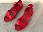Camper sleehak sandalen maat 38, Verzenden, Zo goed als nieuw, Rood, Sandalen of Muiltjes