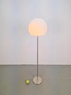 Vintage vloerlamp wit glazen bol metaal Germany, N, N, Vintage, Ophalen of Verzenden