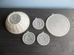 Tupperware puddingvorm, Huis en Inrichting, Ophalen of Verzenden, Zo goed als nieuw, Wit, Overige typen