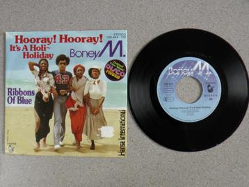Boney M - Hooray Hooray it's a holi-holiday VINYL SINGLE beschikbaar voor biedingen