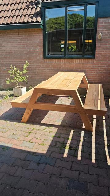 Douglas hout picknicktafel, tuintafel, tuinmeubel beschikbaar voor biedingen